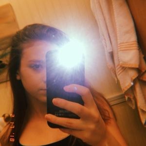 Meet your Posher, Valerie